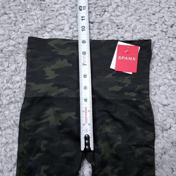 Spanx Look At Me Now Seamless Leggings Green Camo Women's Size XS FL3515 - Picture 7 of 9